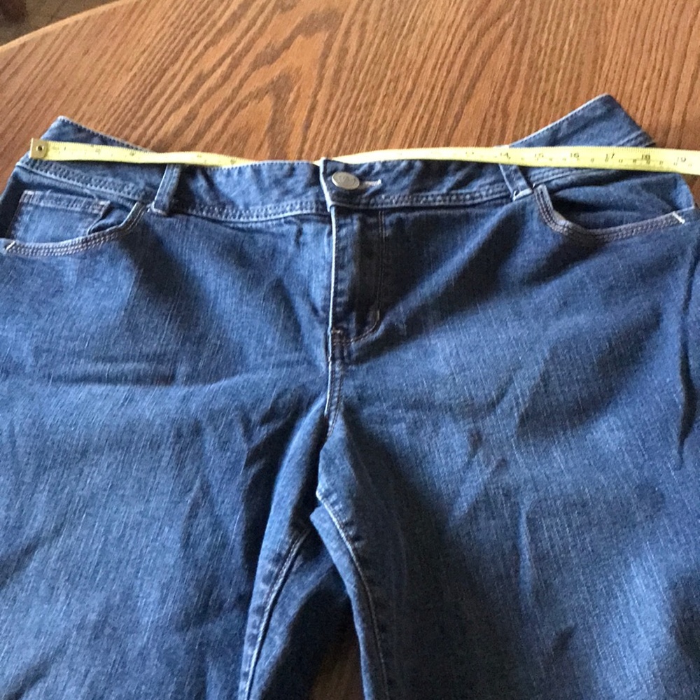 Lane Bryant, genius fit Capri sz16
